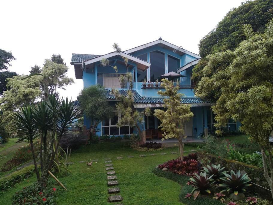 Garden Villas Cipanas Sindanglaya Экстерьер фото